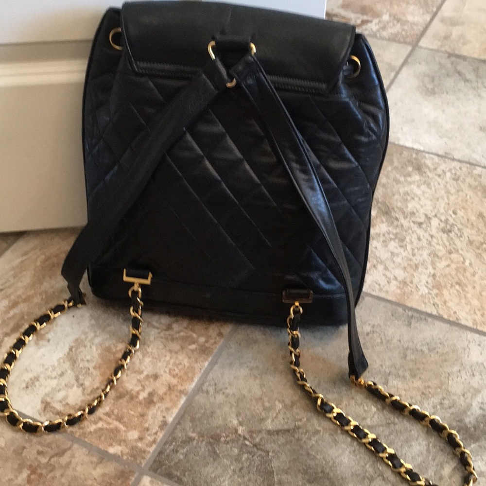 Authentic Chanel backpack - Picture 3 of 16